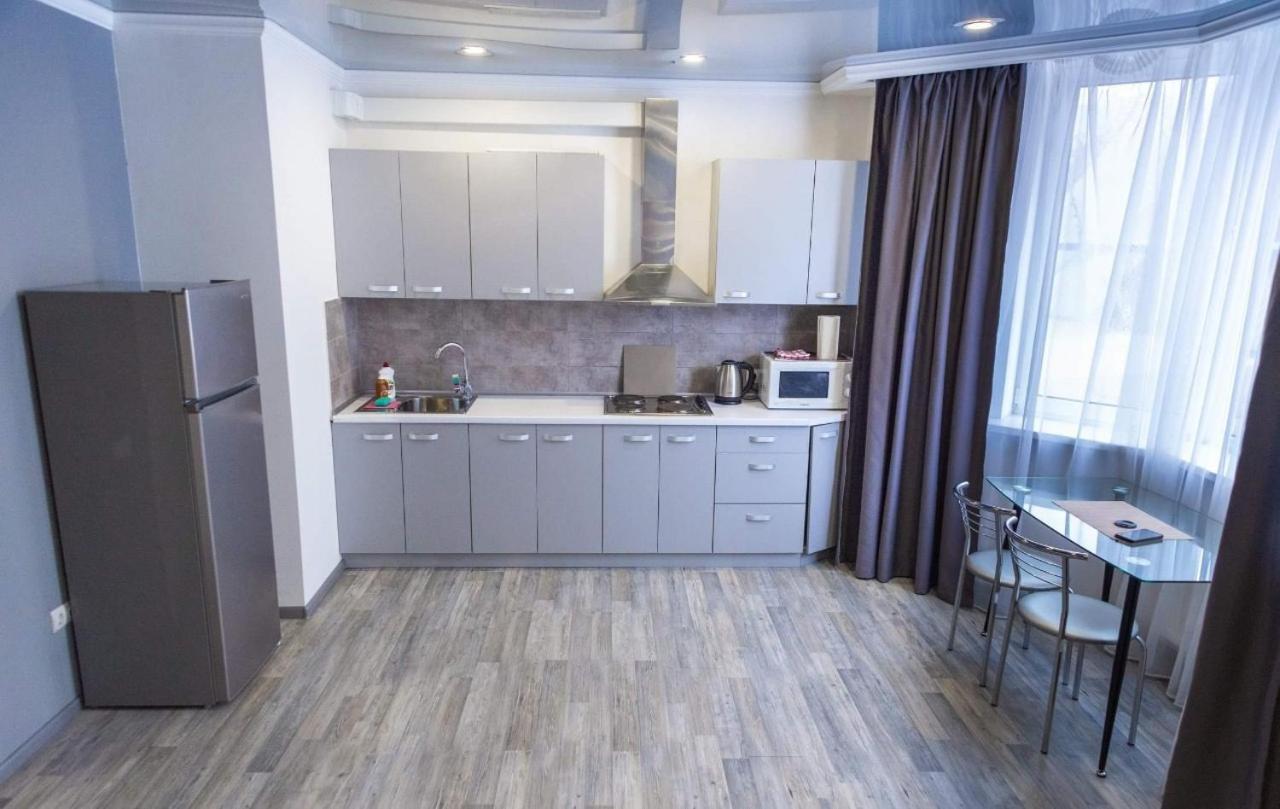 Cozy Apartment In A New Building Close To The Downtown Kyiv Exterior photo